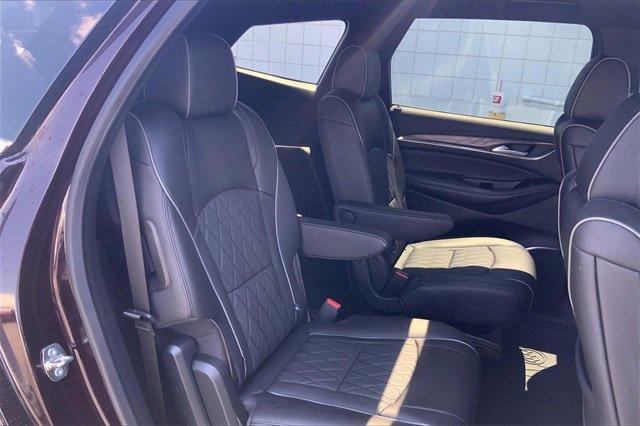 2024 Buick Enclave Vehicle Photo in TOPEKA, KS 66609-0000