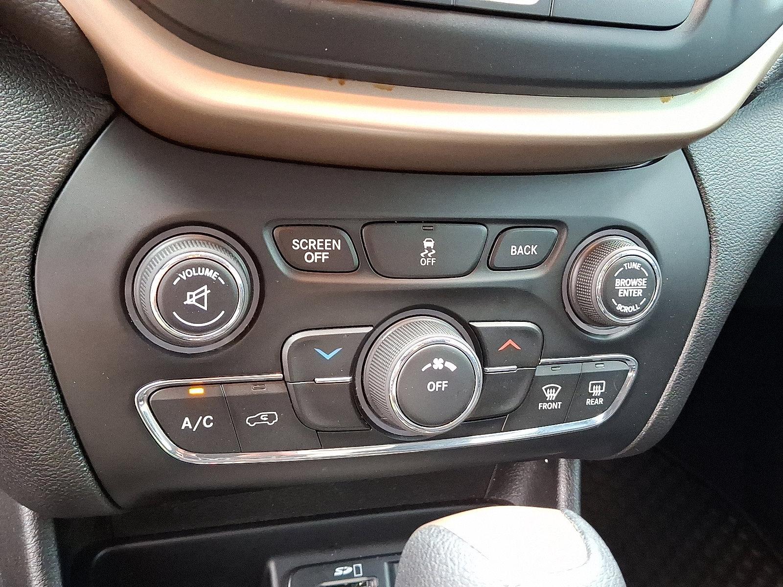 2017 Jeep Cherokee Vehicle Photo in Willow Grove, PA 19090