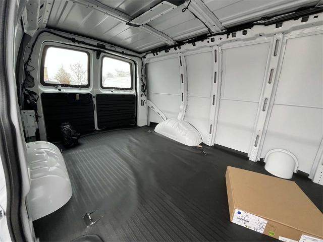 2025 Chevrolet Express Cargo 2500 Vehicle Photo in ALCOA, TN 37701-3235