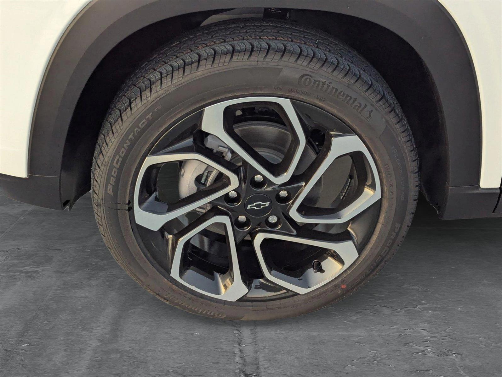2025 Chevrolet Trax Vehicle Photo in PEMBROKE PINES, FL 33024-6534