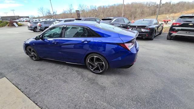 2022 Hyundai ELANTRA Vehicle Photo in Pleasant Hills, PA 15236