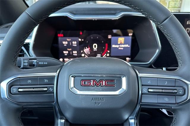 2025 GMC Canyon Vehicle Photo in ELK GROVE, CA 95757-8703