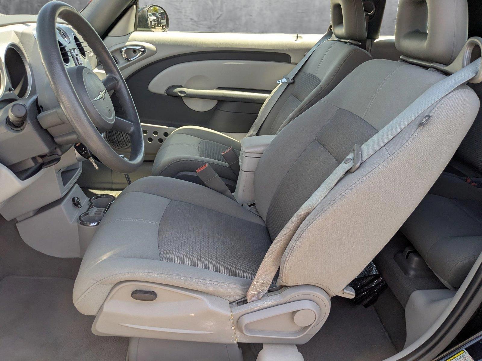 2007 Chrysler PT Cruiser Vehicle Photo in St. Petersburg, FL 33713