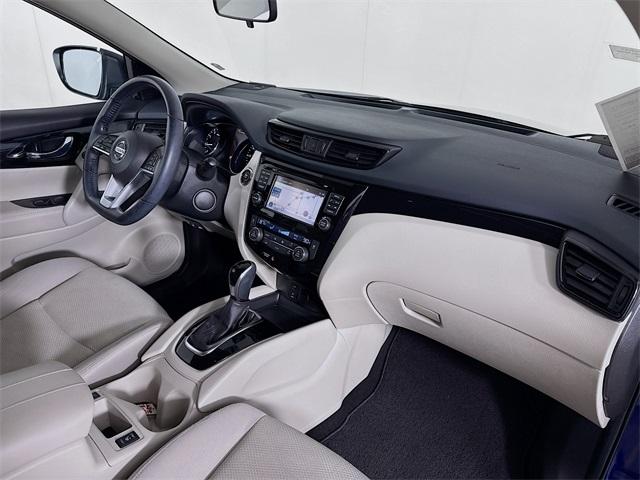 2017 Nissan Rogue Sport Vehicle Photo in Everett, WA 98204