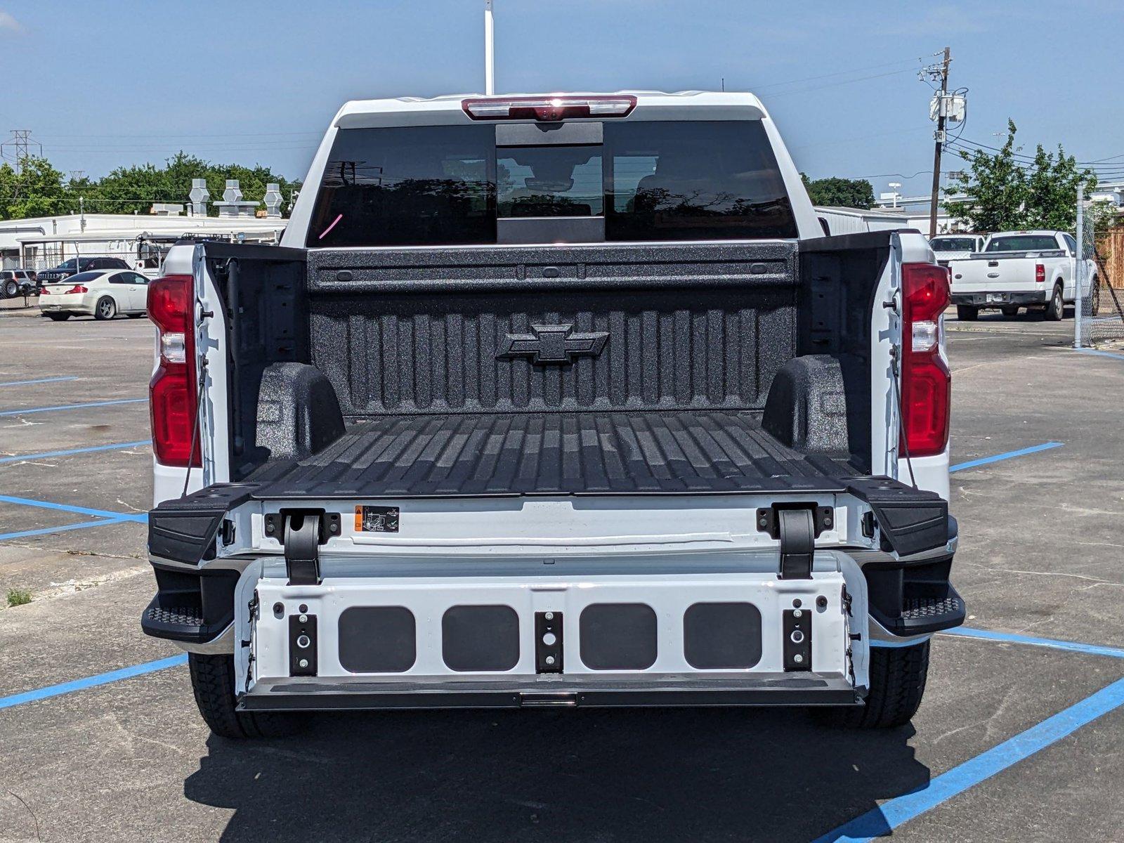 2025 Chevrolet Silverado 1500 Vehicle Photo in HOUSTON, TX 77034-5009