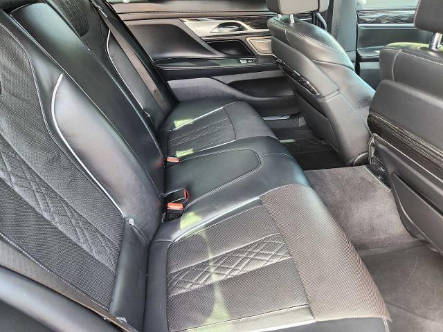 2021 BMW 740i Vehicle Photo in HOUSTON, TX 77079