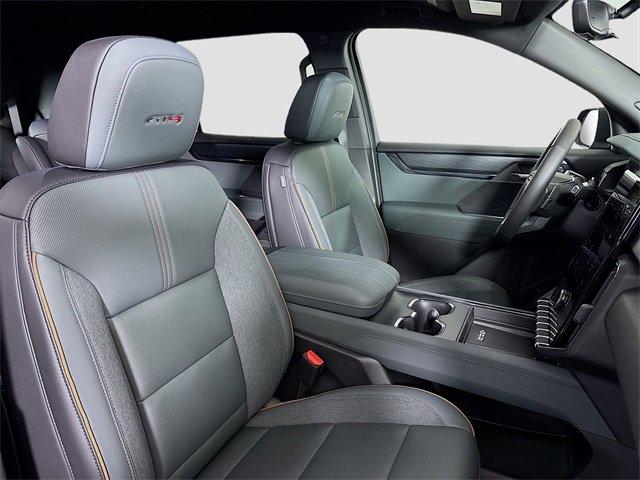 2025 GMC Acadia Vehicle Photo in PUYALLUP, WA 98371-4149