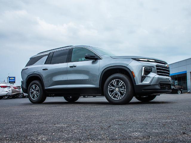 2025 Chevrolet Traverse Vehicle Photo in MADISON, IN 47250-1611