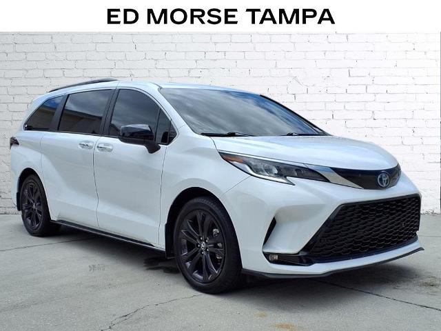 2024 Toyota Sienna Vehicle Photo in Tampa, FL 33612