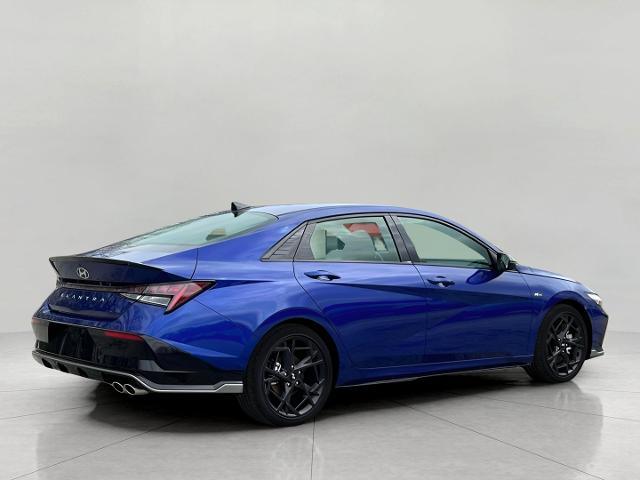 2025 Hyundai ELANTRA Vehicle Photo in Green Bay, WI 54304