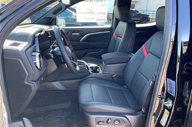 2025 Chevrolet Colorado Vehicle Photo in KANSAS CITY, MO 64114-4502