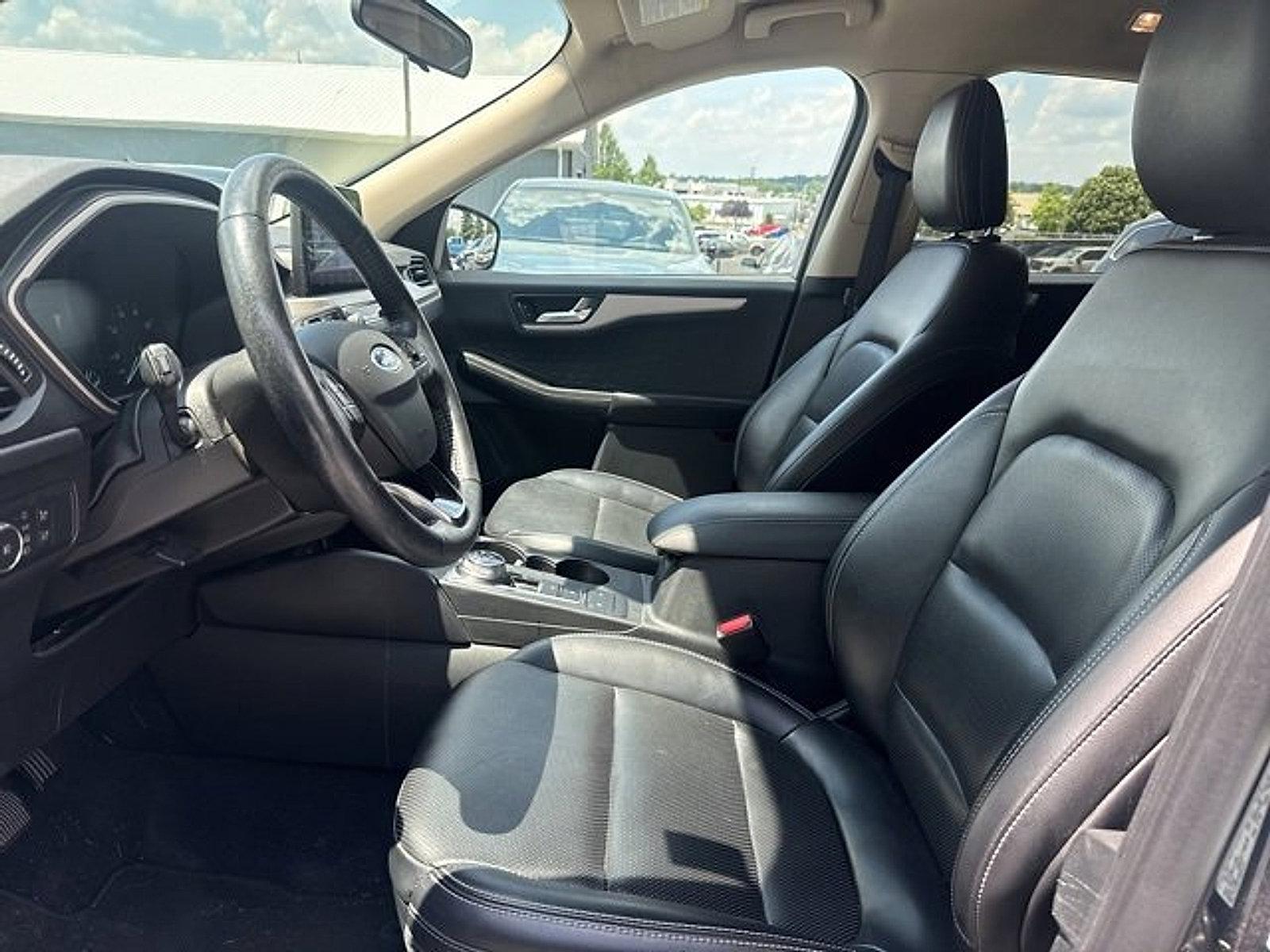 2020 Ford Escape Vehicle Photo in Harrisburg, PA 17111
