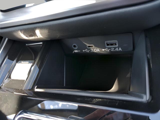 2025 Subaru Legacy Vehicle Photo in Green Bay, WI 54304