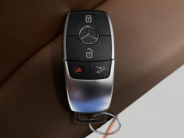 2025 Mercedes-Benz GLE Vehicle Photo in Appleton, WI 54913
