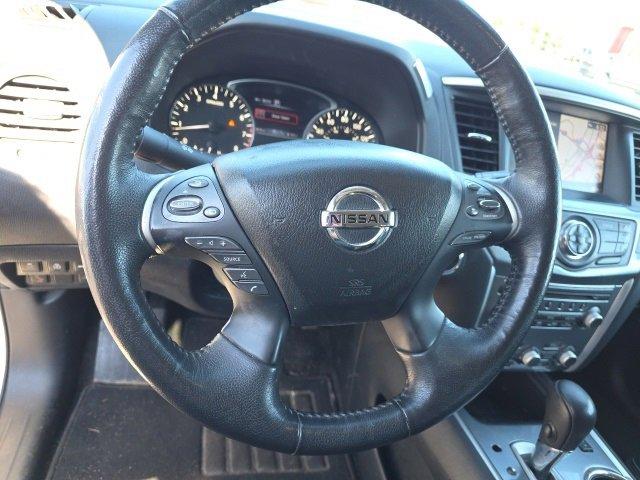 2018 Nissan Pathfinder Vehicle Photo in Harrisburg, PA 17111-1033