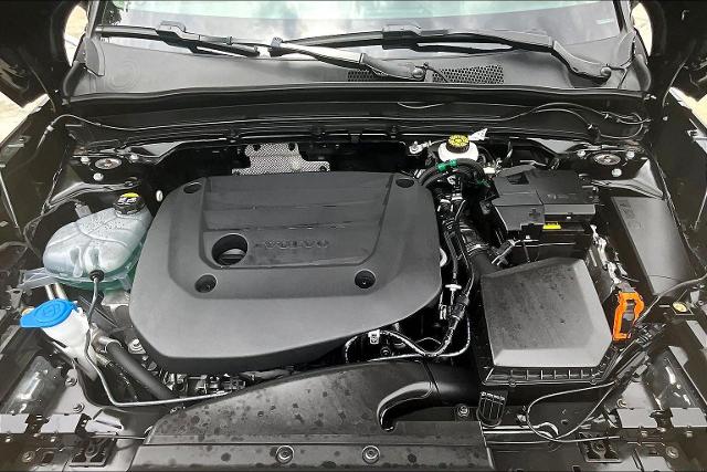 2025 Volvo XC40 Vehicle Photo in Houston, TX 77007