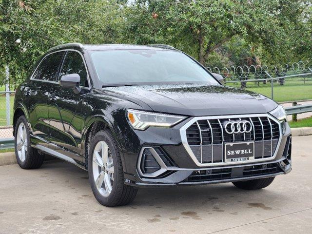 2024 Audi Q3 Vehicle Photo in HOUSTON, TX 77090