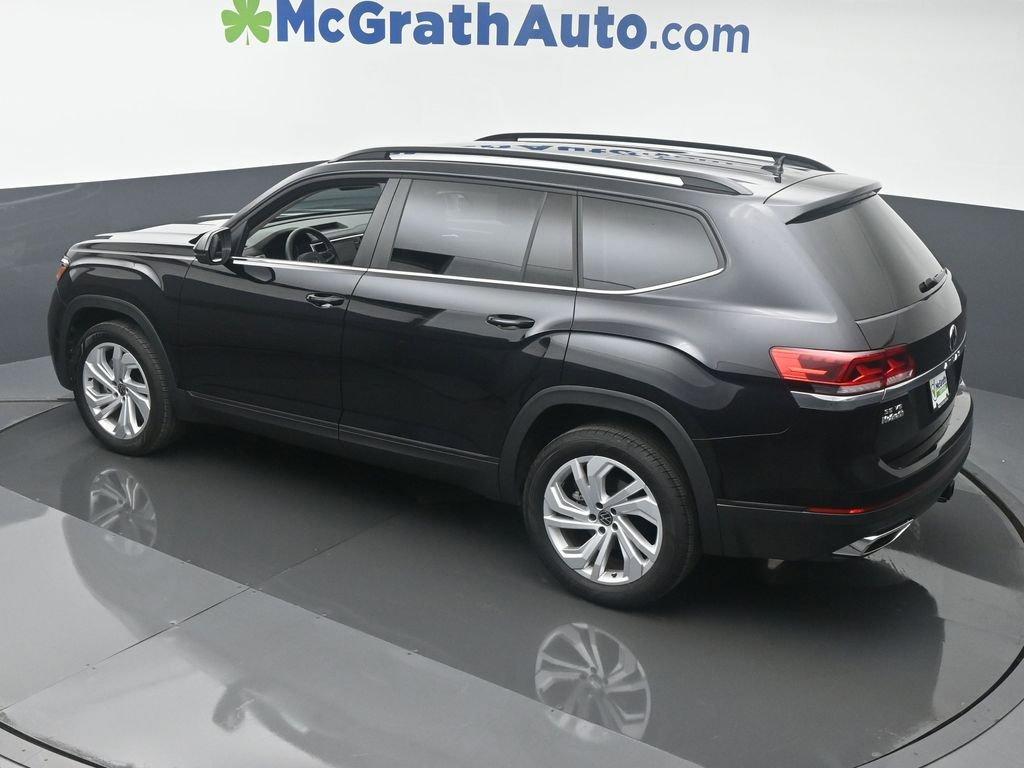 2023 Volkswagen Atlas Vehicle Photo in Marion, IA 52302