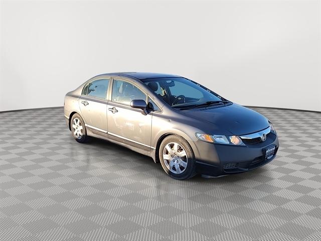 Used 2009 Honda Civic LX with VIN 19XFA16509E028191 for sale in Winner, SD