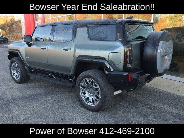 2024 GMC HUMMER EV SUV Vehicle Photo in Pleasant Hills, PA 15236