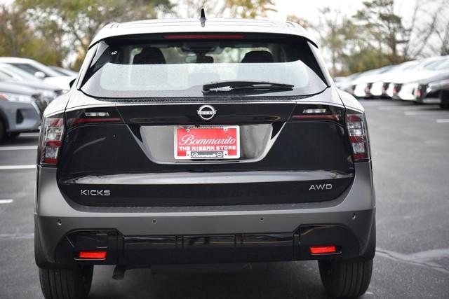 2025 Nissan Kicks Vehicle Photo in Ballwin, MO 63011