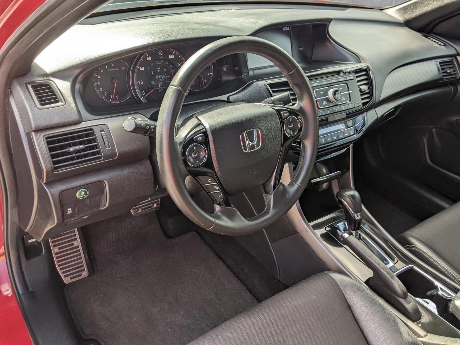 2017 Honda Accord Sedan Vehicle Photo in PEMBROKE PINES, FL 33024-6534