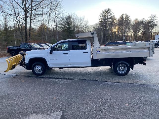 2022 Chevrolet Silverado 3500 HD Chassis Cab Vehicle Photo in LEOMINSTER, MA 01453-2952