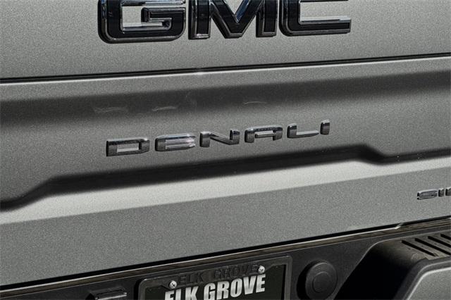 2025 GMC Sierra 1500 Vehicle Photo in ELK GROVE, CA 95757-8703