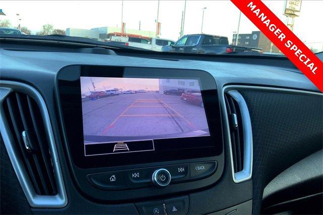 2022 Chevrolet Malibu Vehicle Photo in TOPEKA, KS 66609-0000