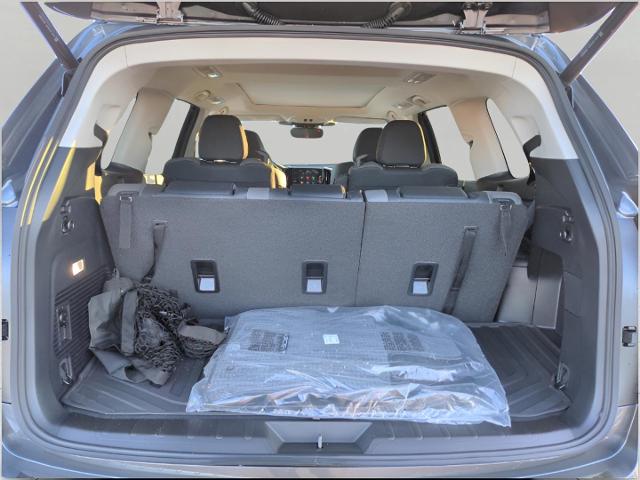 2025 Subaru Ascent Vehicle Photo in Green Bay, WI 54304