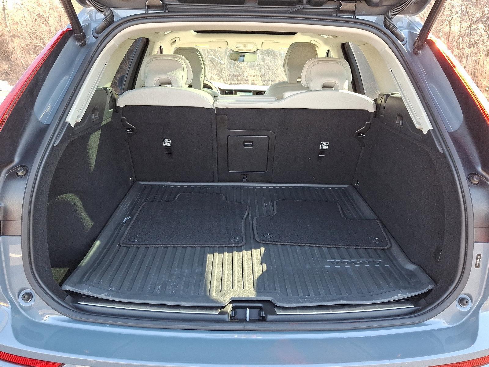 2023 Volvo XC60 Vehicle Photo in Trevose, PA 19053