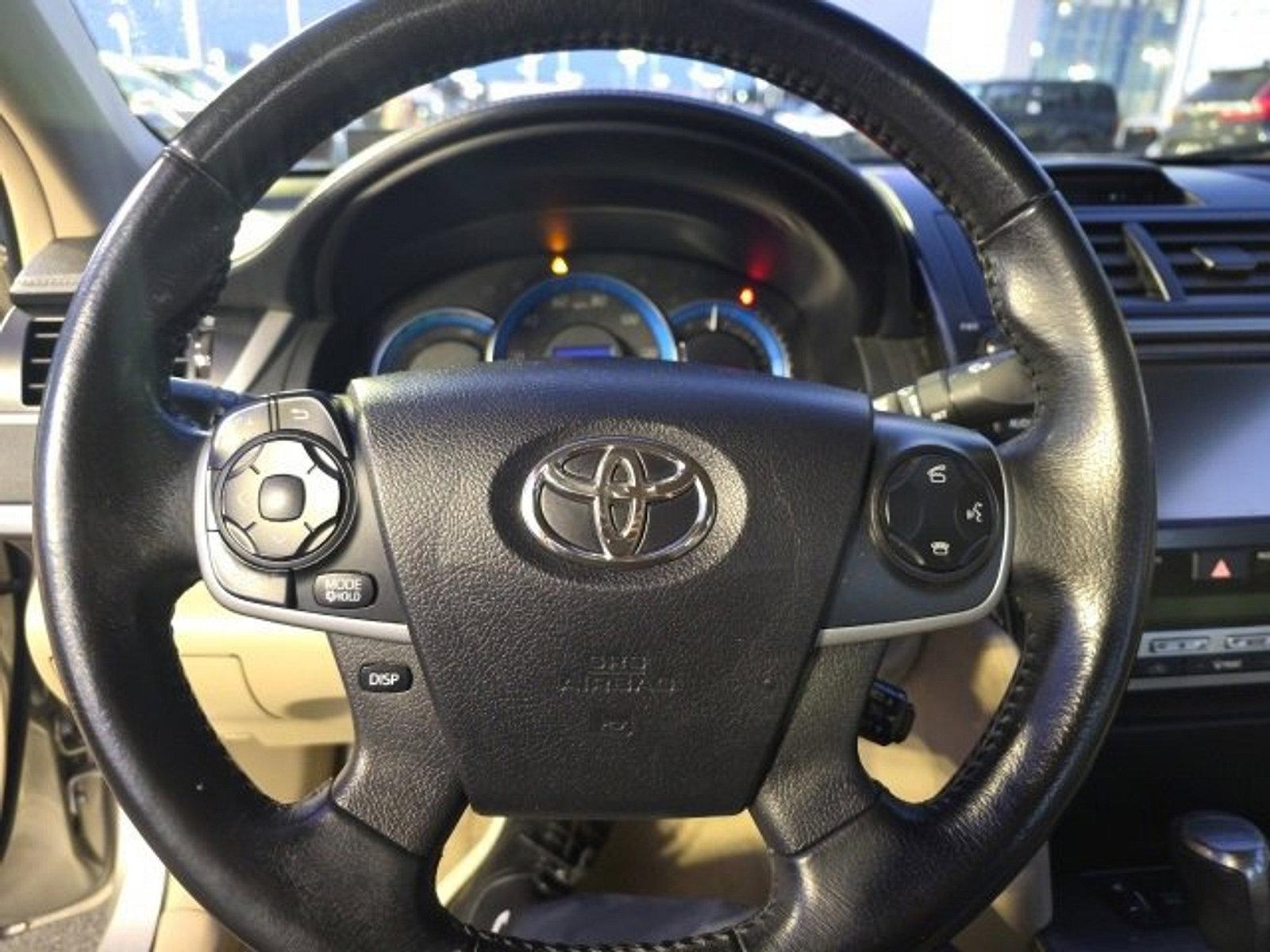 2014 Toyota Camry Hybrid Vehicle Photo in Harrisburg, PA 17111