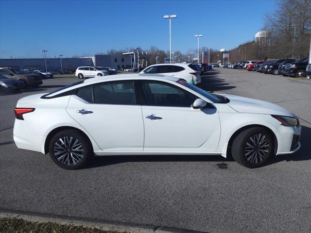Certified 2024 Nissan Altima SV with VIN 1N4BL4DW5RN354446 for sale in Clarksville, TN