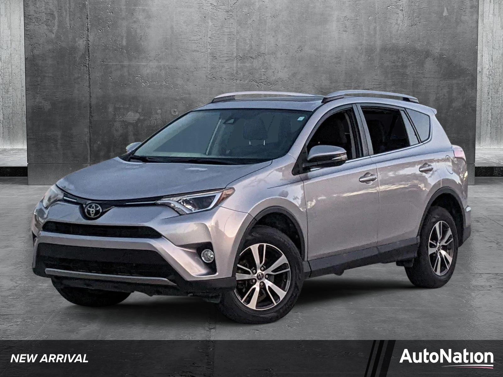 2018 Toyota RAV4 Vehicle Photo in Davie, FL 33331