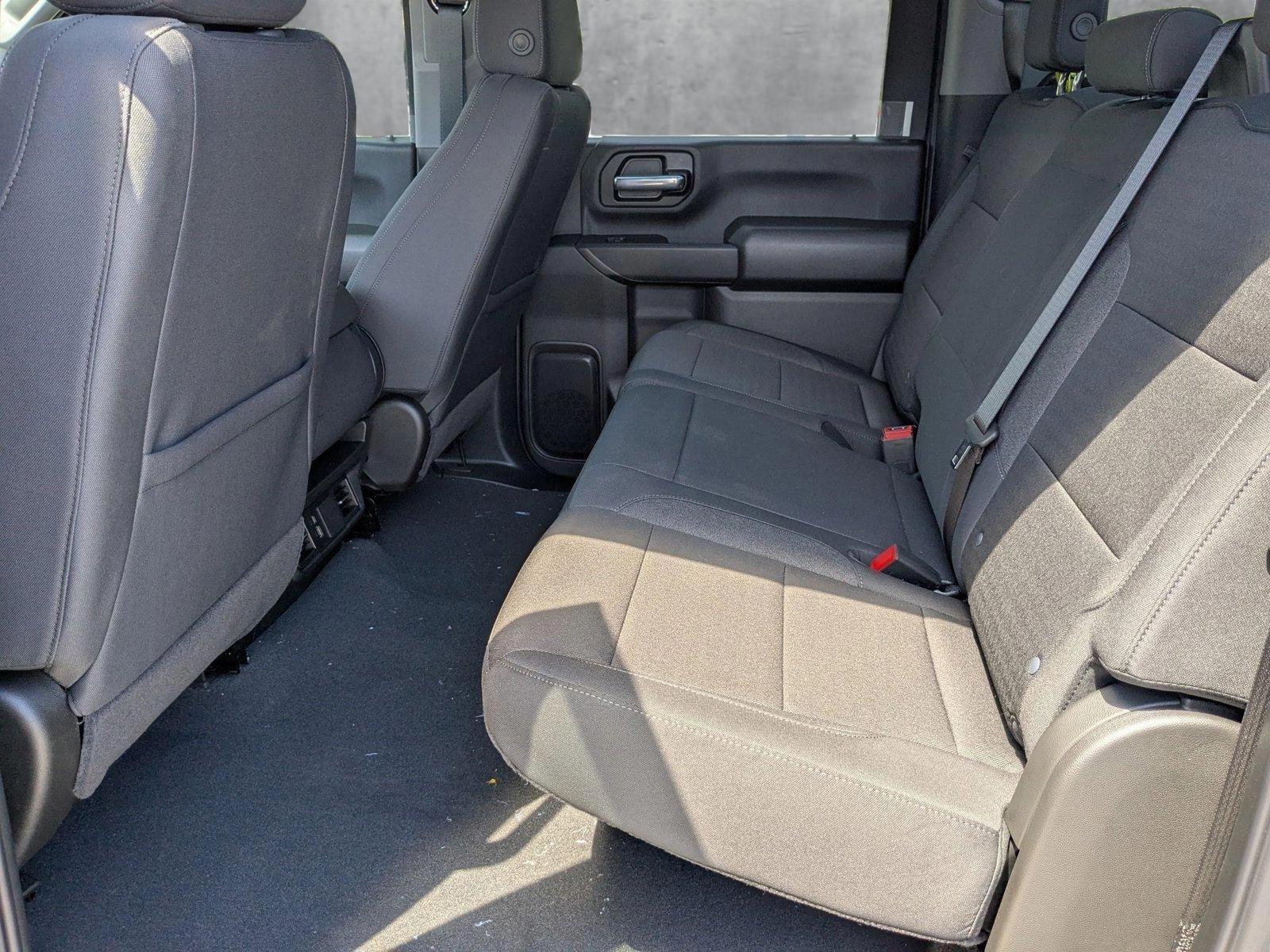 2025 Chevrolet Silverado 2500 HD Vehicle Photo in PEMBROKE PINES, FL 33024-6534