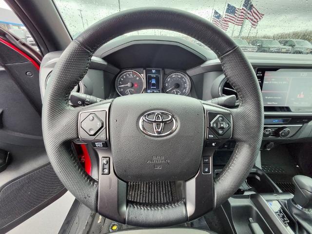 2022 Toyota Tacoma 4WD Vehicle Photo in GREEN BAY, WI 54304-5303