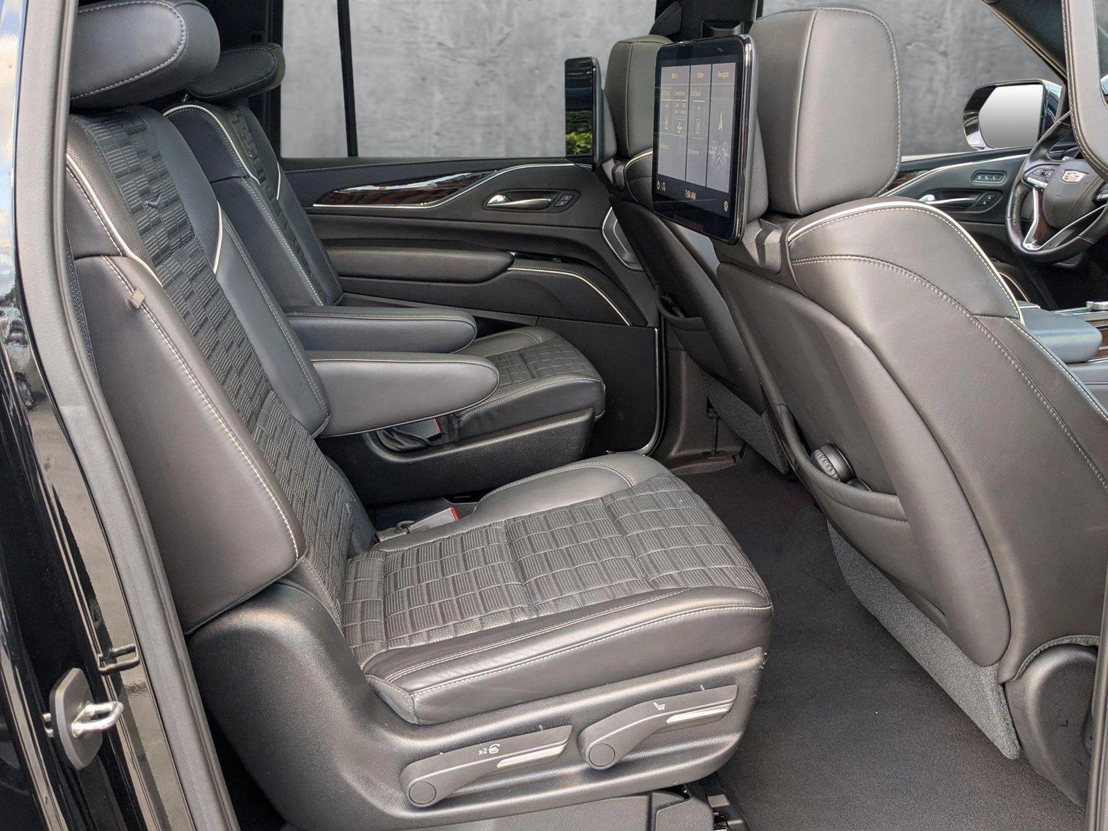 2021 Cadillac Escalade ESV Vehicle Photo in PEMBROKE PINES, FL 33024-6534