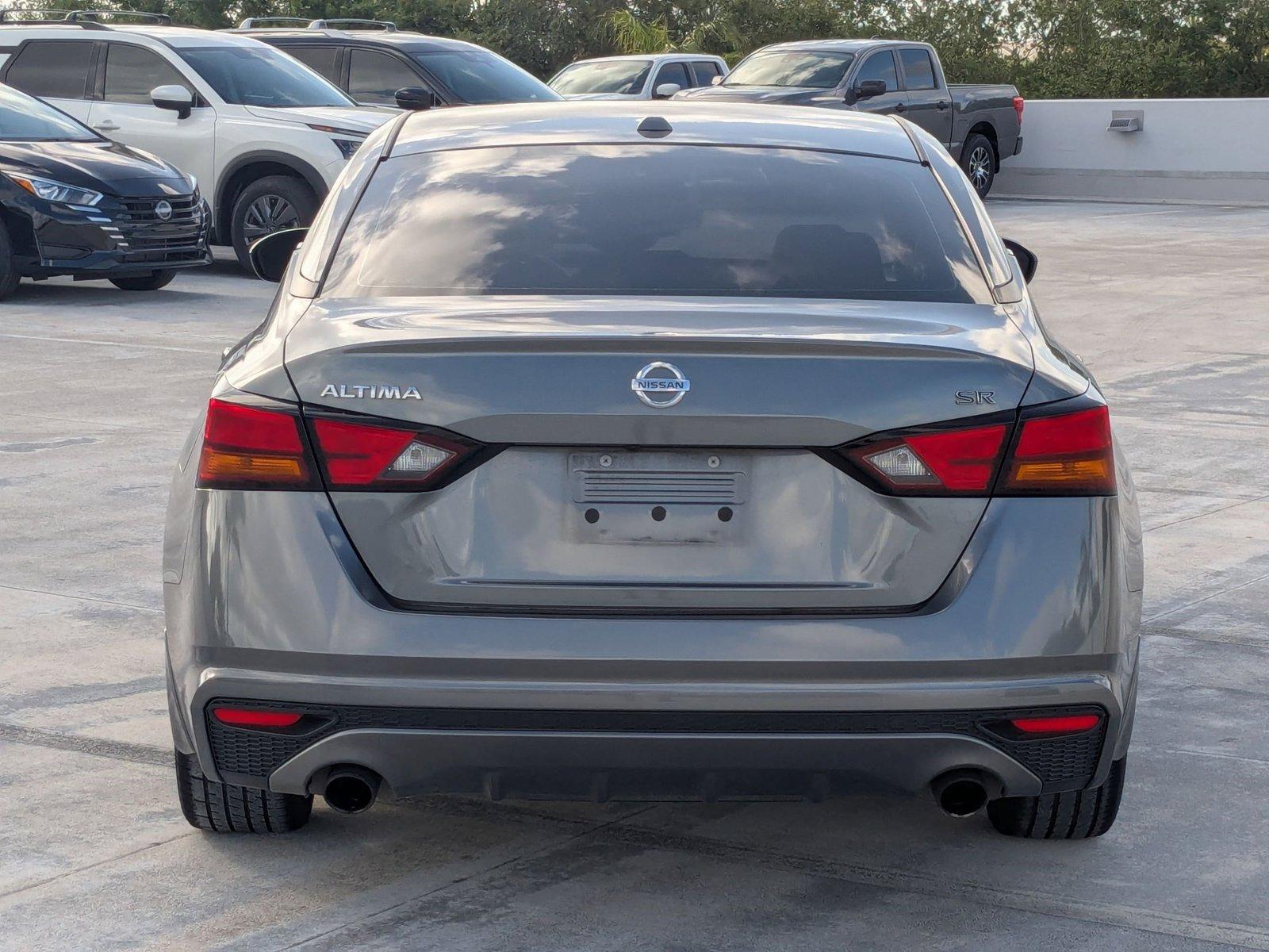 2019 Nissan Altima Vehicle Photo in PEMBROKE PINES, FL 33024-6534