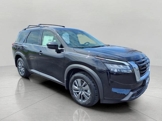2025 Nissan Pathfinder Vehicle Photo in Oshkosh, WI 54904