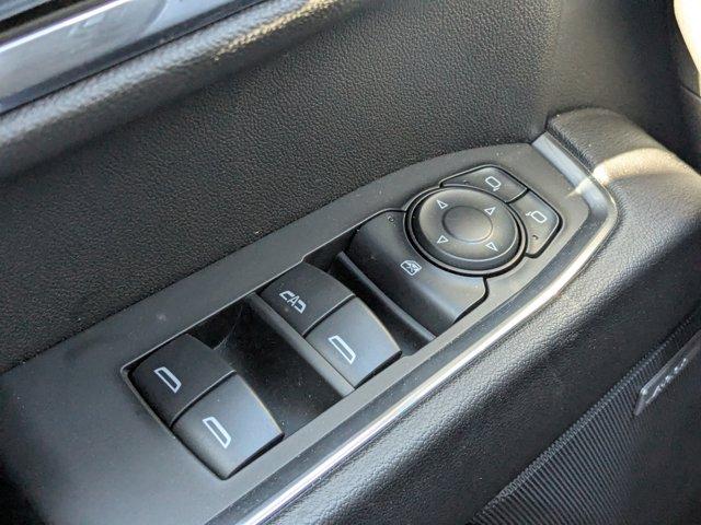 2023 Chevrolet Silverado 1500 Vehicle Photo in BRUNSWICK, GA 31525-1881