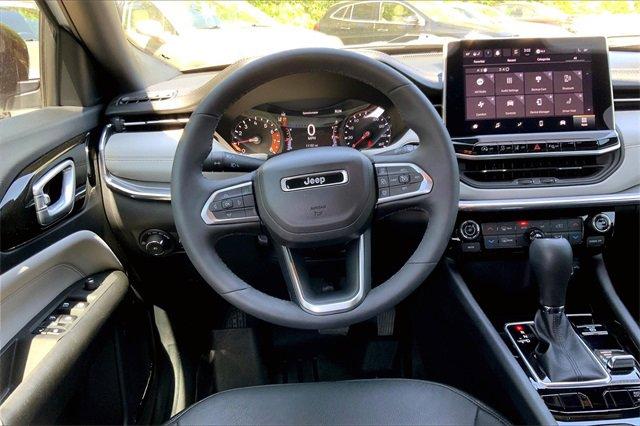 2023 Jeep Compass Vehicle Photo in KANSAS CITY, MO 64114-4545