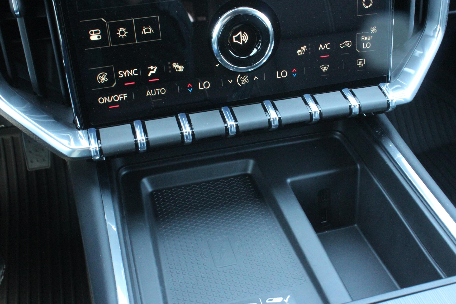 2025 GMC Acadia Vehicle Photo in AURORA, CO 80012-4011