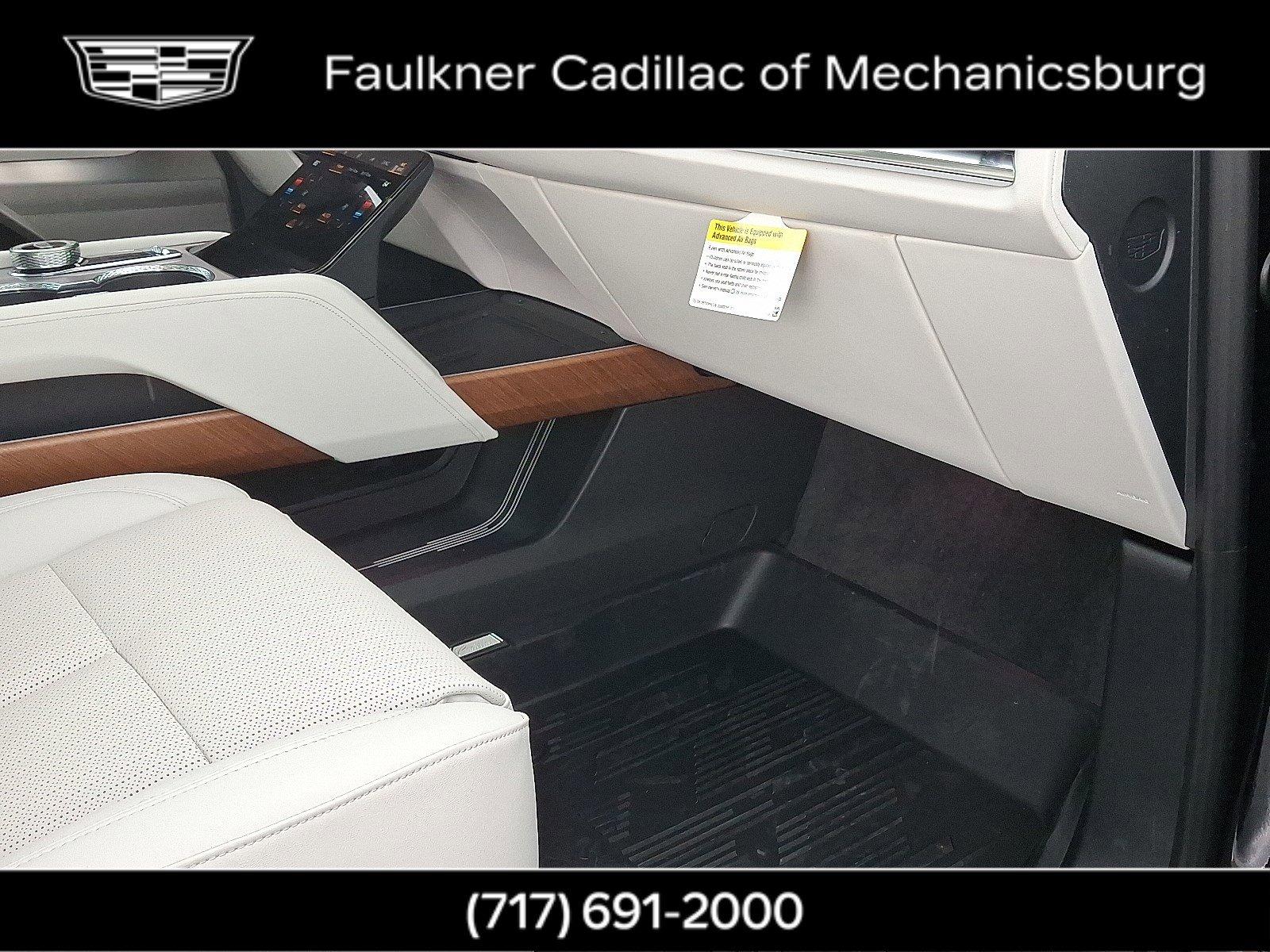 2026 Cadillac VISTIQ Vehicle Photo in MECHANICSBURG, PA 17050-1707