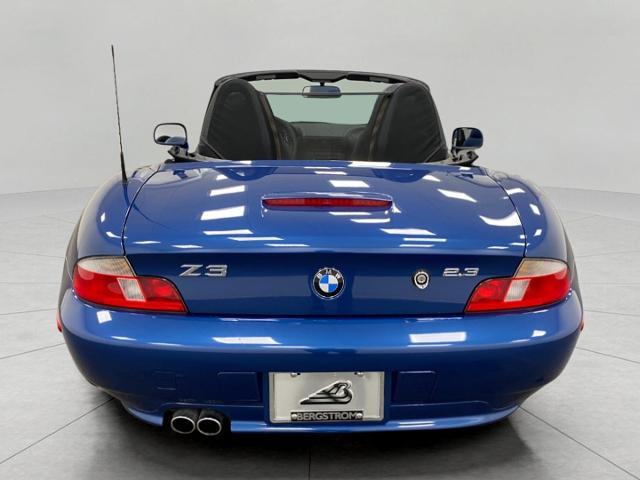 2000 BMW Z3 2.5L Vehicle Photo in Appleton, WI 54913