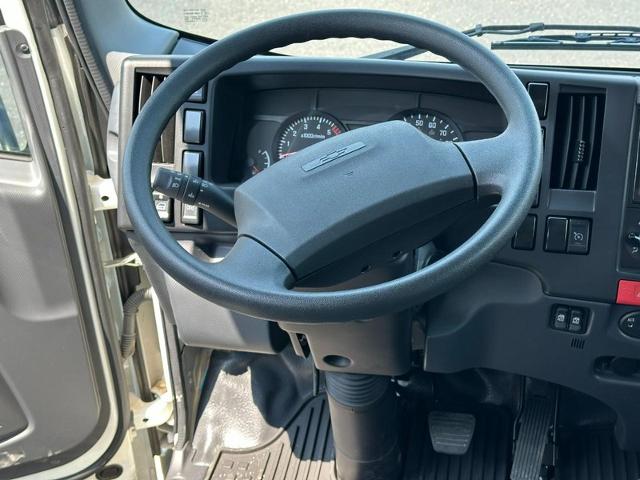 2023 Chevrolet 4500 LCF Gas Vehicle Photo in COLUMBIA, MO 65203-3903