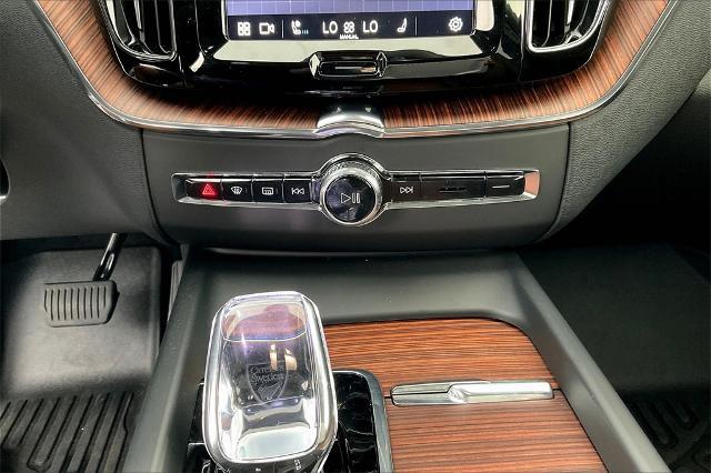 2025 Volvo XC60 Vehicle Photo in Grapevine, TX 76051