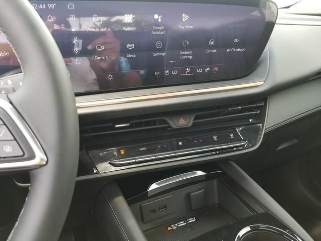 2025 Buick Envision Vehicle Photo in ELYRIA, OH 44035-6349