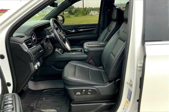 2021 GMC Yukon Vehicle Photo in TOPEKA, KS 66609-0000
