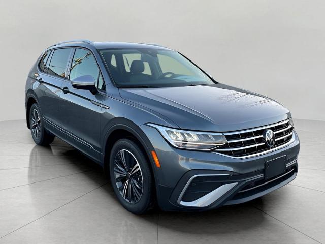 2024 Volkswagen Tiguan Vehicle Photo in Neenah, WI 54956