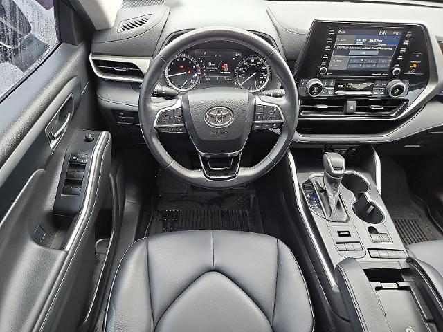 2021 Toyota Highlander Vehicle Photo in TREVOSE, PA 19053-4984